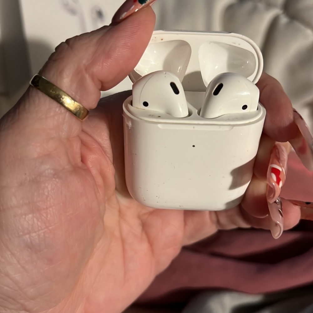 AirPods 2nd generation - Picture 8 of 8